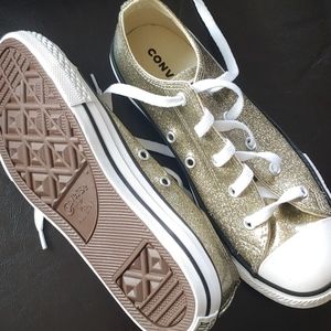 NWOT Gold Glitter Converse All Star